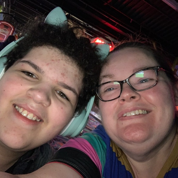 Meet your Posher, Jennifer - Picture 12 of 13